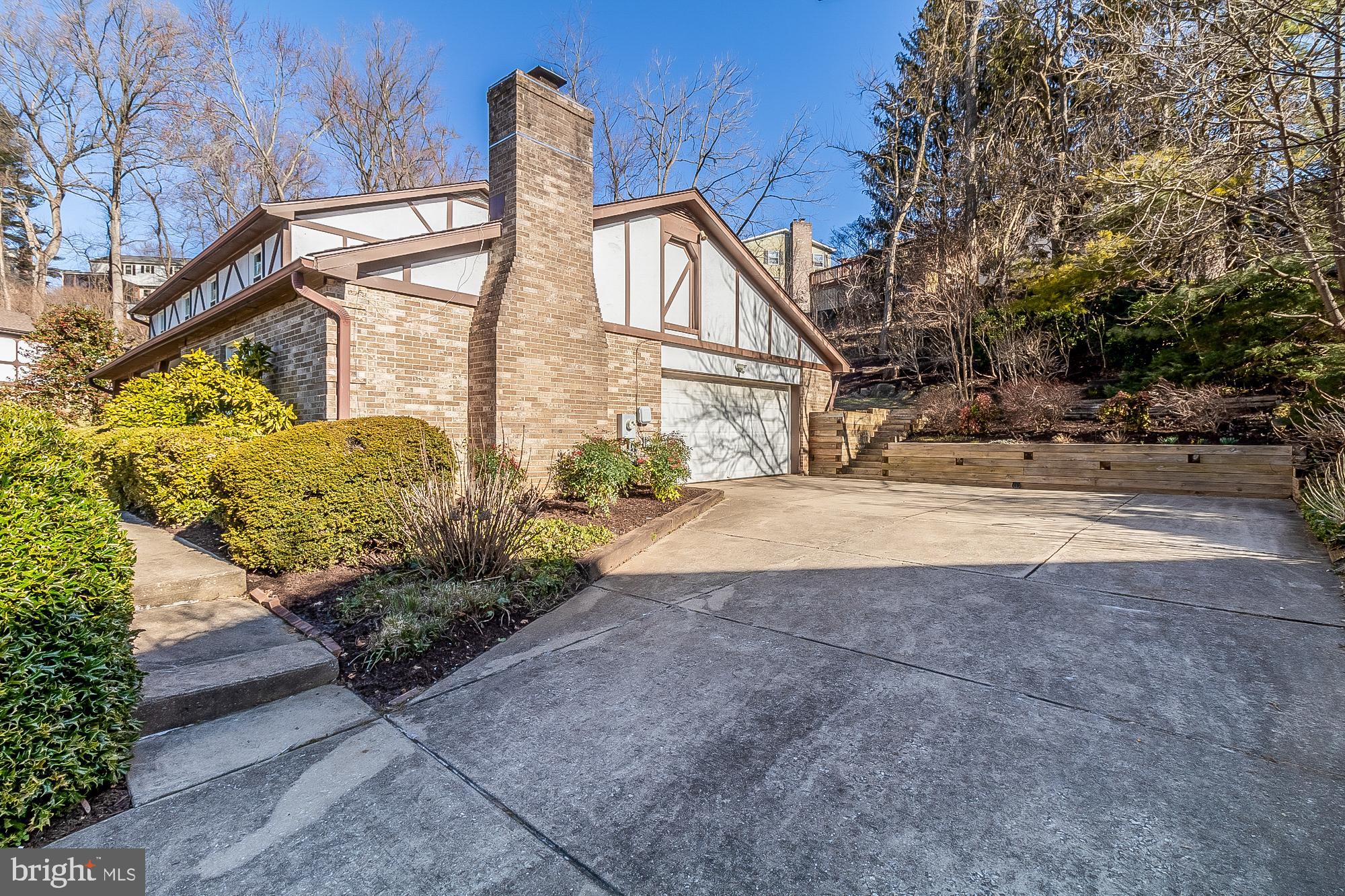 822 Staffordshire Road Cockeysville, MD 21030 - Photo 23 of 27 large driveway for parking