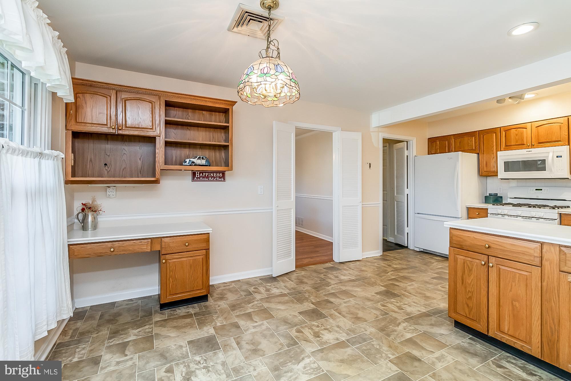 822 Staffordshire Road Cockeysville, MD 21030 - Photo 8 of 27 Wonderful built-in in the kitchen