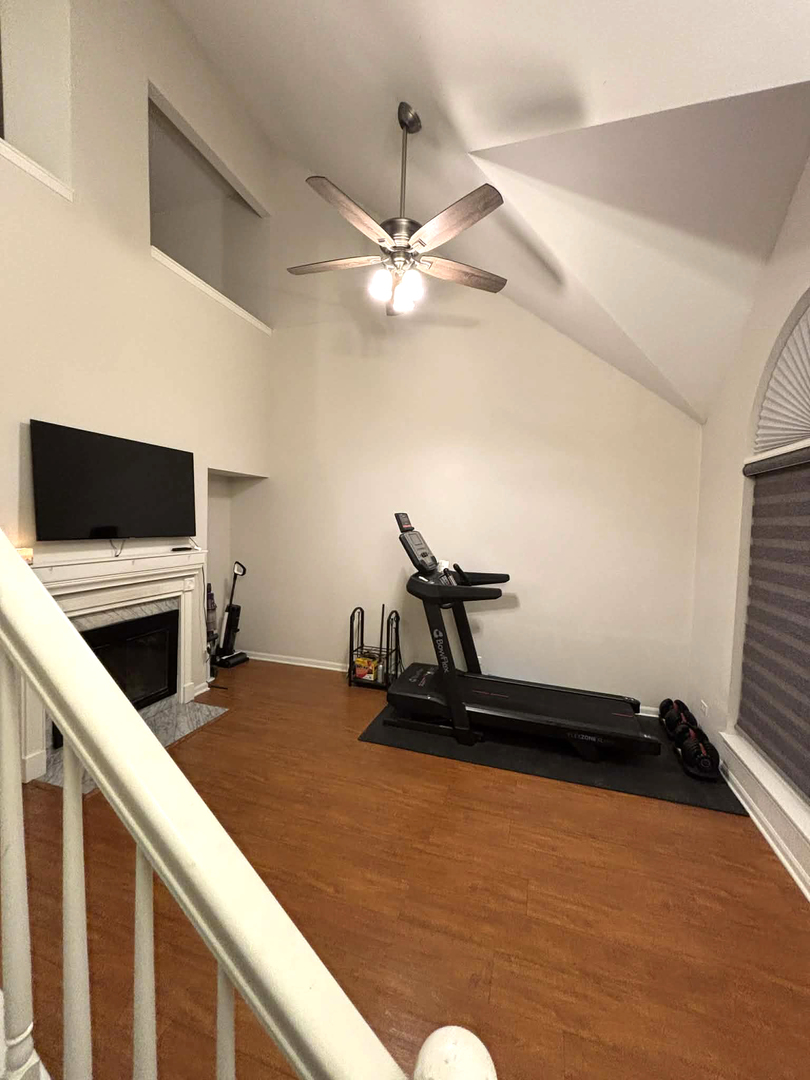 6763 Roanoake Court Gurnee, IL 60031 - Photo 4 of 12