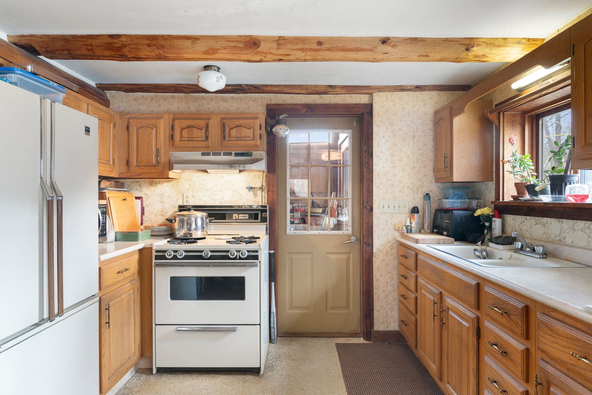 106 Contro Road Chester, VT 05143 - Photo 2 of 14