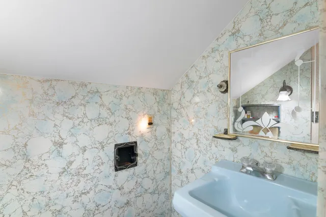 $289,000 | 106 Contro Road, Chester, VT 05143