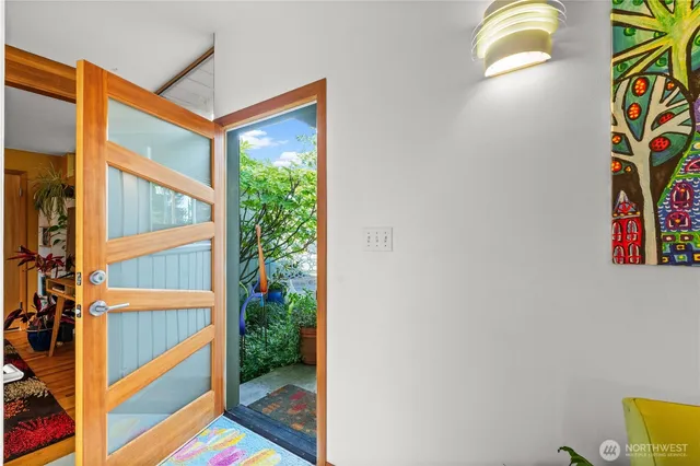 $1,300,000 | 14405 Southeast 14th Street, Bellevue, WA 98007