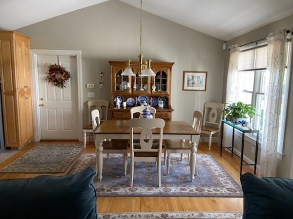 8 Tyringham Road Seekonk, MA 02771 - Photo 11 of 42