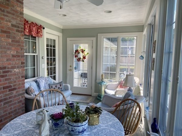 8 Tyringham Road Seekonk, MA 02771 - Photo 18 of 42