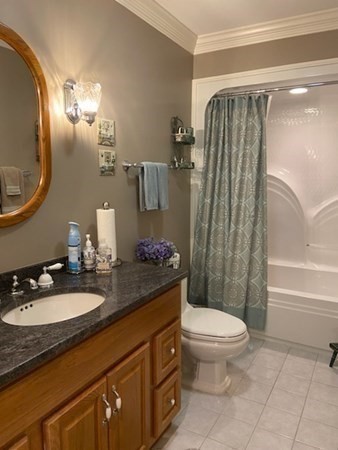 8 Tyringham Road Seekonk, MA 02771 - Photo 21 of 42