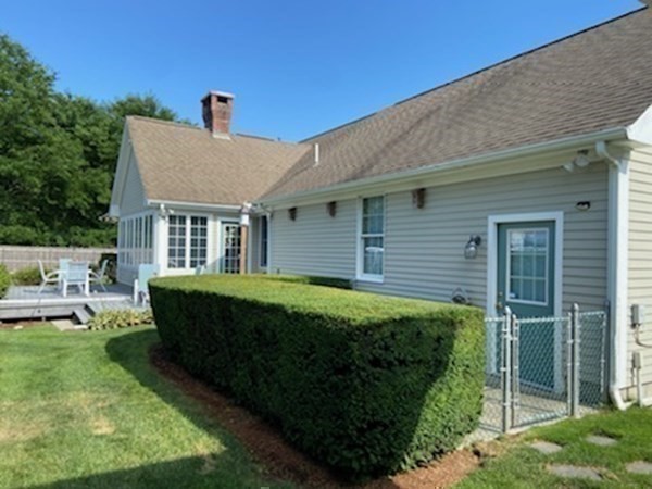 8 Tyringham Road Seekonk, MA 02771 - Photo 36 of 42