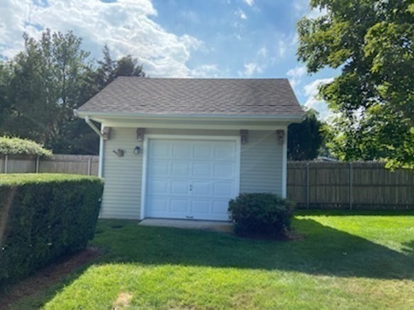 8 Tyringham Road Seekonk, MA 02771 - Photo 39 of 42