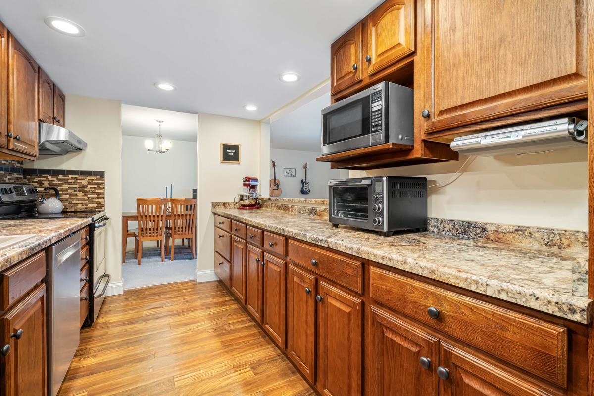 6302 Mineral Point Road, Unit 304 Madison, WI 53705 - Photo 2 of 34