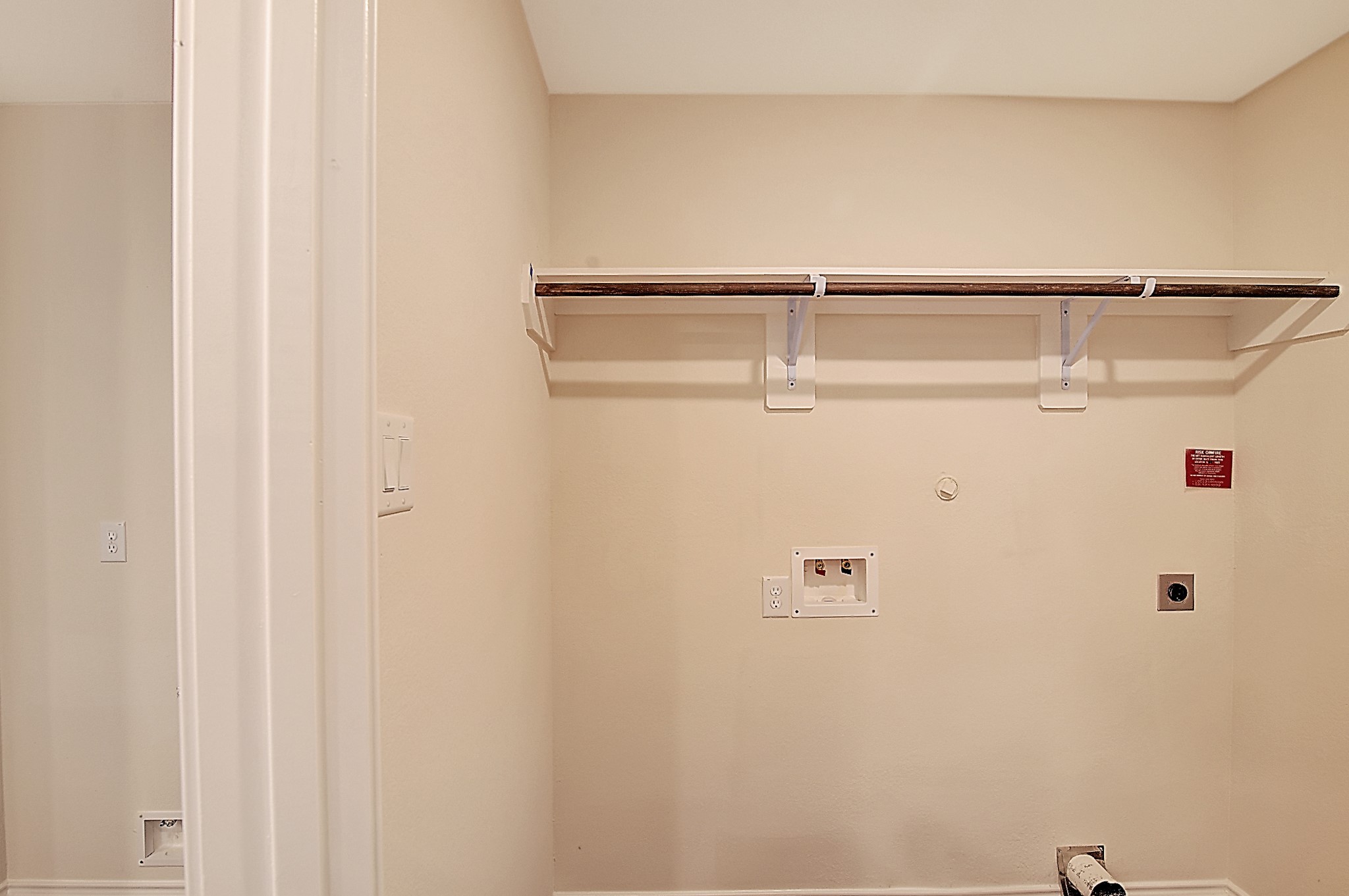 14421 Conifer Drive Conroe, TX 77302 - Photo 21 of 23 utility room with electric W/D connections