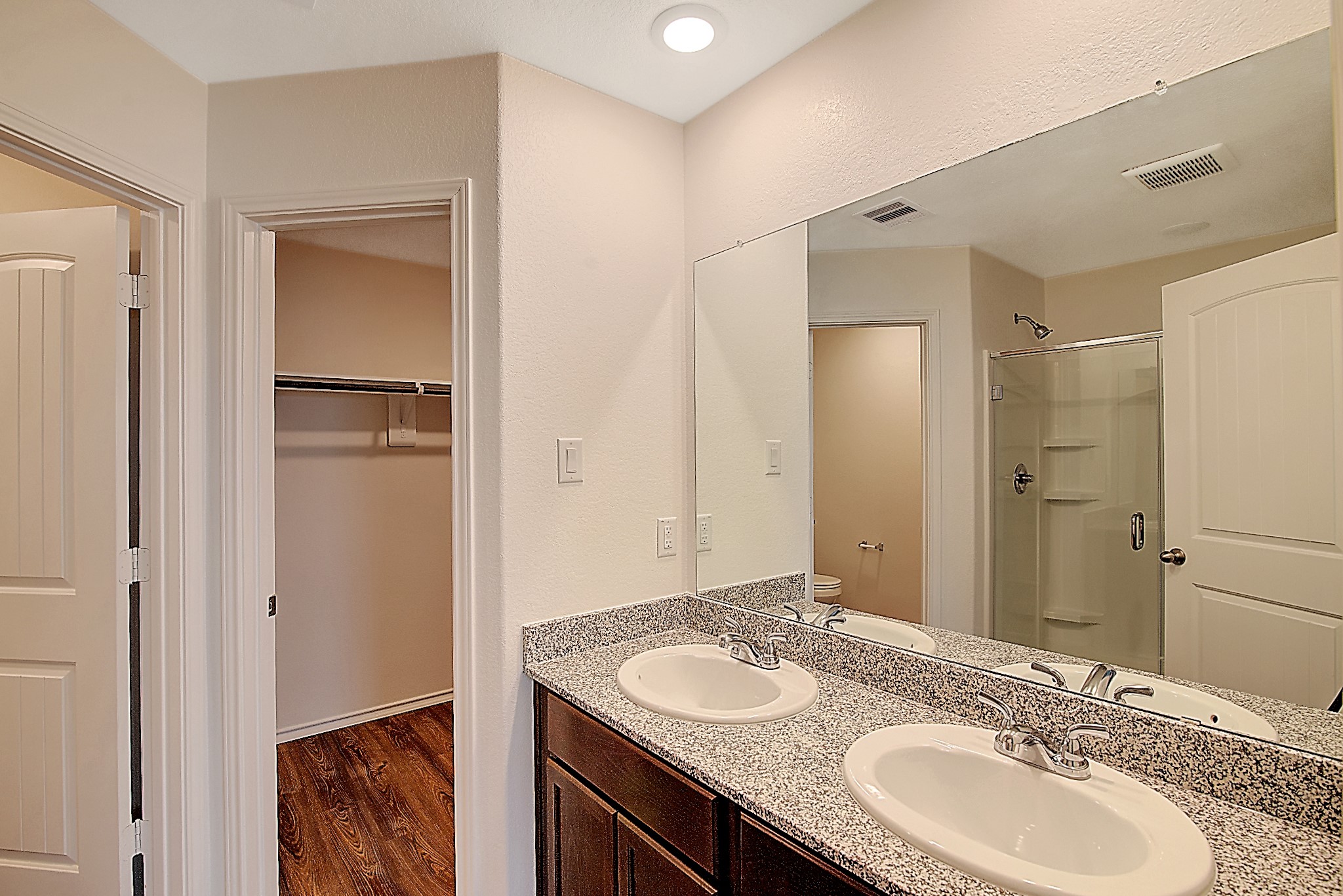 14421 Conifer Drive Conroe, TX 77302 - Photo 9 of 23 primary bathroom