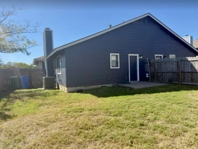 $1,700 | 2012 Margalene Way, Unit B, Austin, TX 78728