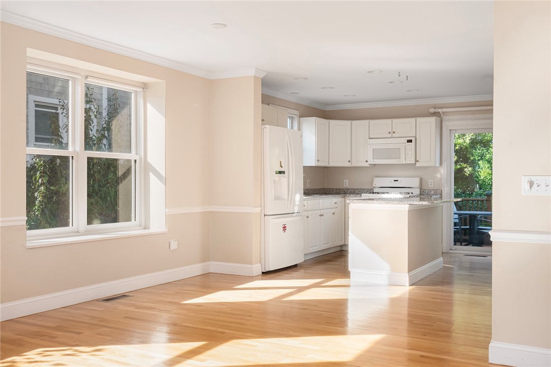 202 Reservoir Road Middletown, RI 02842 - Photo 11 of 50