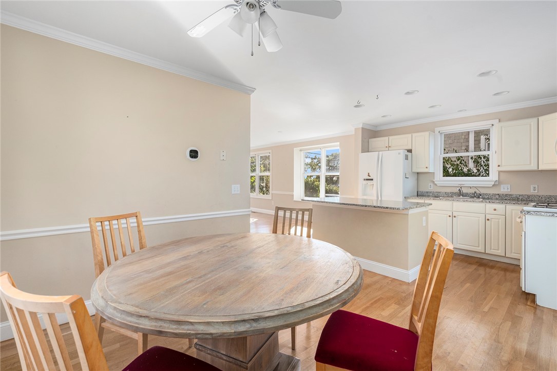 202 Reservoir Road Middletown, RI 02842 - Photo 22 of 50