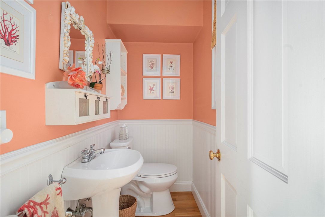 202 Reservoir Road Middletown, RI 02842 - Photo 25 of 50