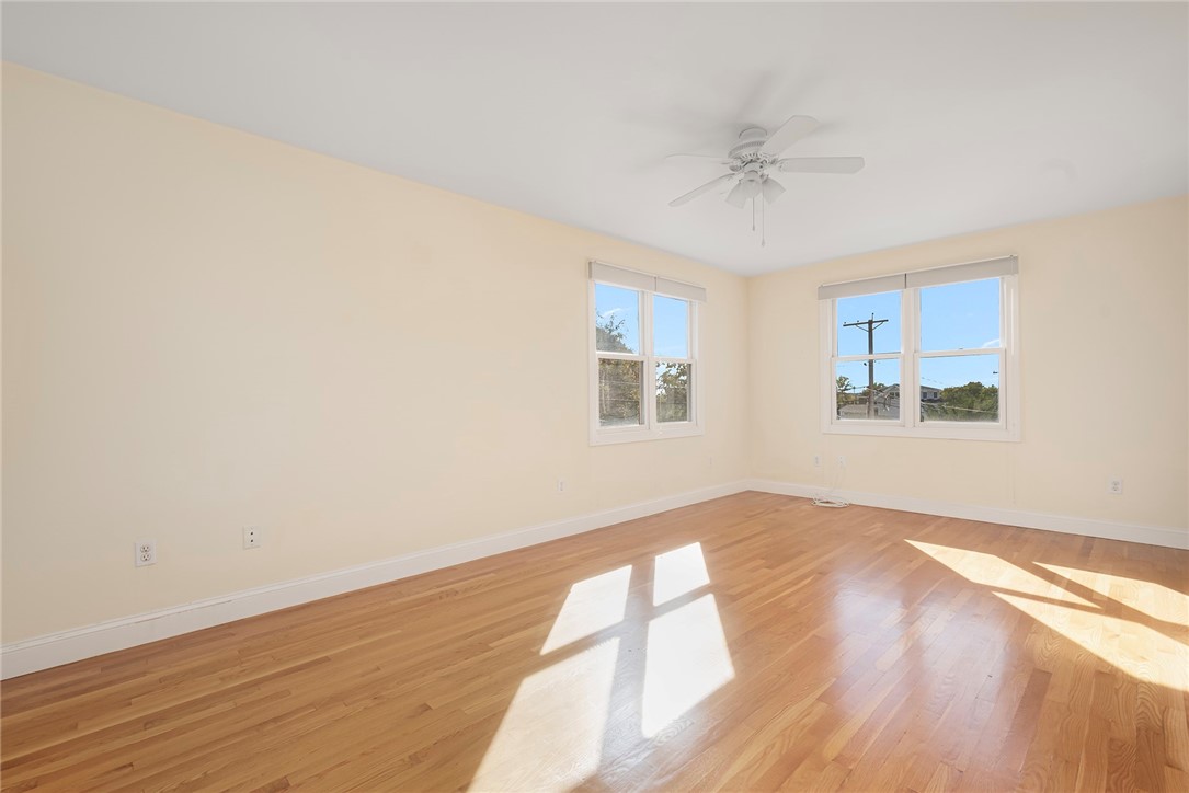 202 Reservoir Road Middletown, RI 02842 - Photo 30 of 50