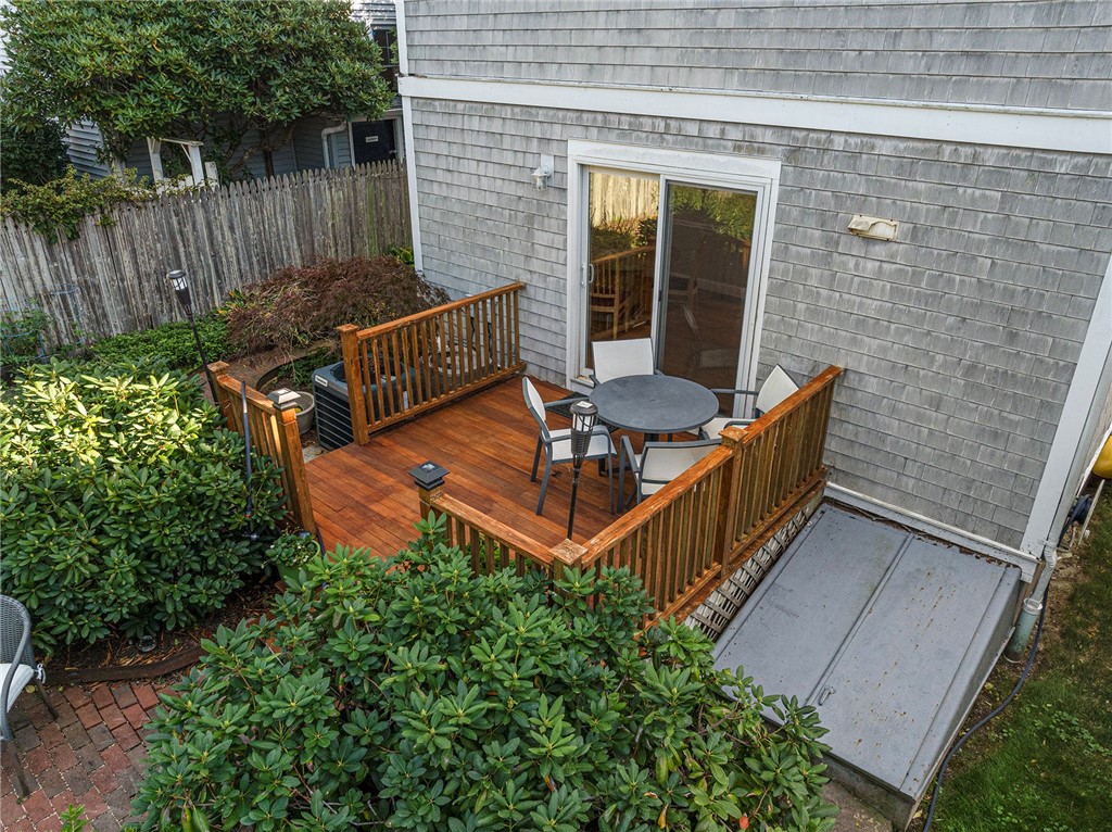 202 Reservoir Road Middletown, RI 02842 - Photo 44 of 50