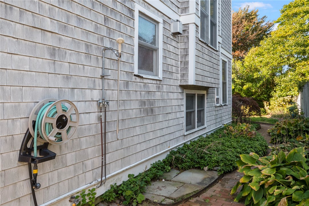 202 Reservoir Road Middletown, RI 02842 - Photo 48 of 50