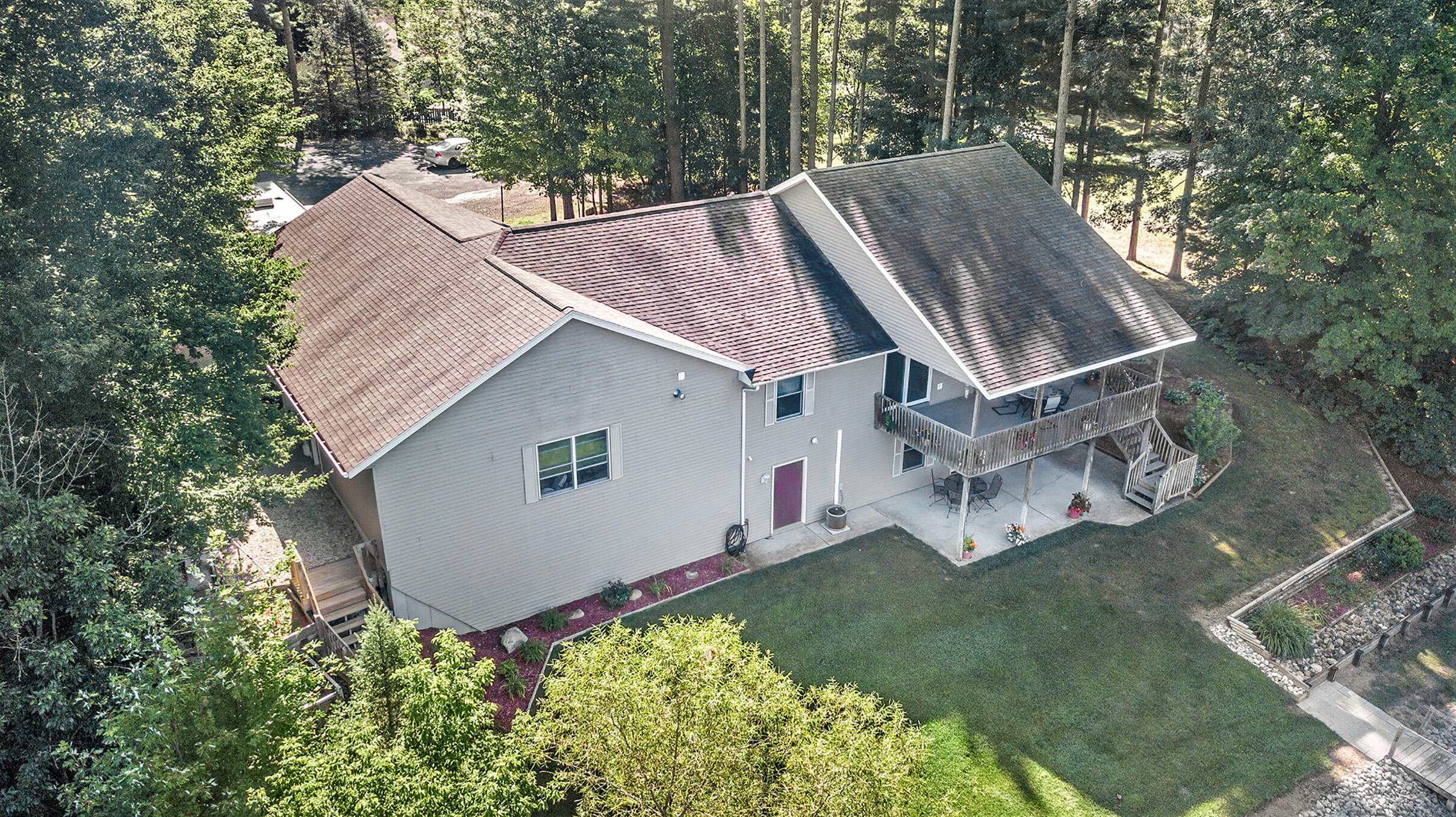 3909 Pondview Hesperia, MI 49421 - Photo 41 of 44 3909PondViewDrAerial-8