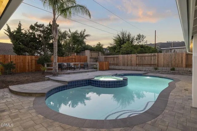 $1,295,000 | 511 Beverly Circle, Camarillo, CA 93010