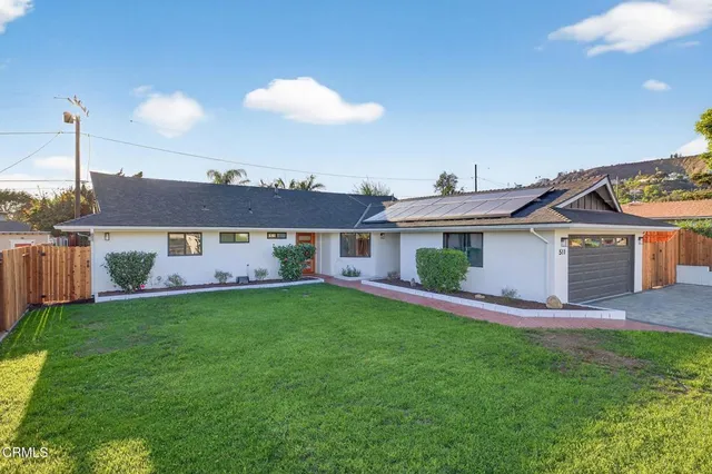 $1,295,000 | 511 Beverly Circle, Camarillo, CA 93010