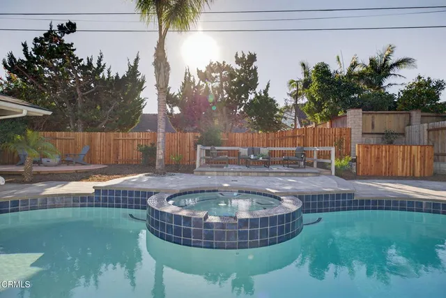 $1,295,000 | 511 Beverly Circle, Camarillo, CA 93010