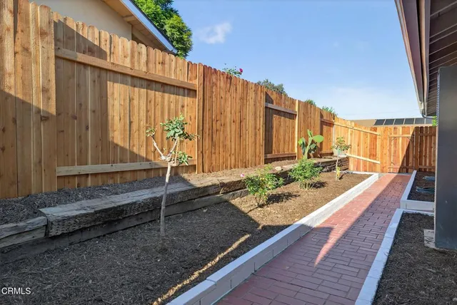 $1,295,000 | 511 Beverly Circle, Camarillo, CA 93010