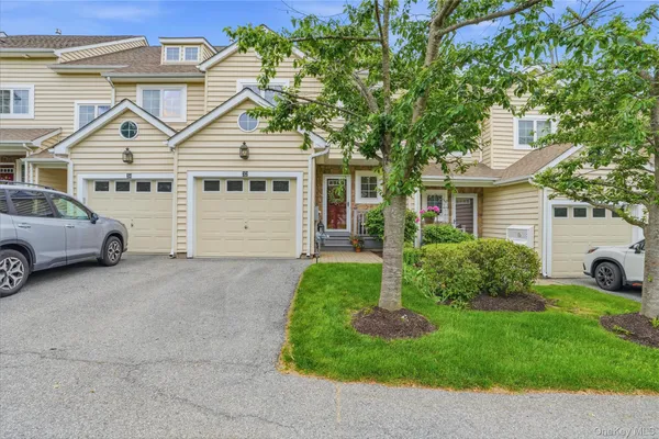 $519,000 | 32 Rolling Ridge Road, Hyde Park, NY 12538
