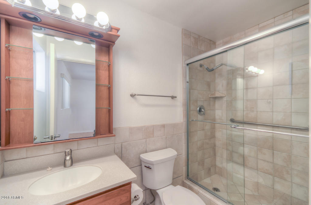 7655 East Mawson Road Mesa, AZ 85207 - Photo 15 of 33 Bathroom