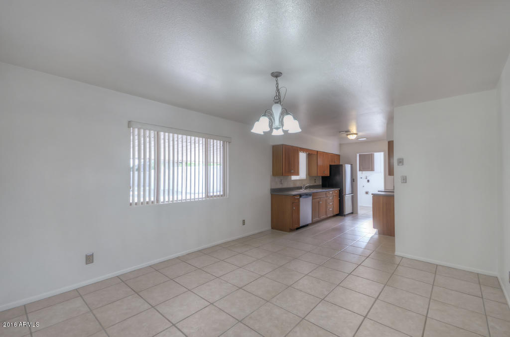 7655 East Mawson Road Mesa, AZ 85207 - Photo 19 of 33 Eat in kitchen