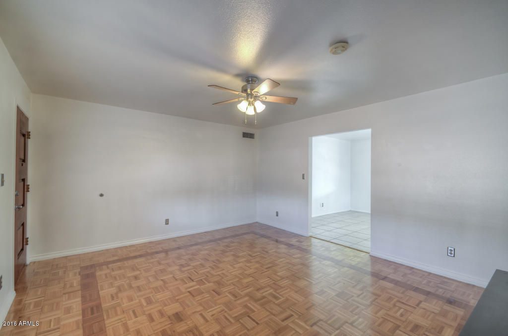 7655 East Mawson Road Mesa, AZ 85207 - Photo 26 of 33 Living Room