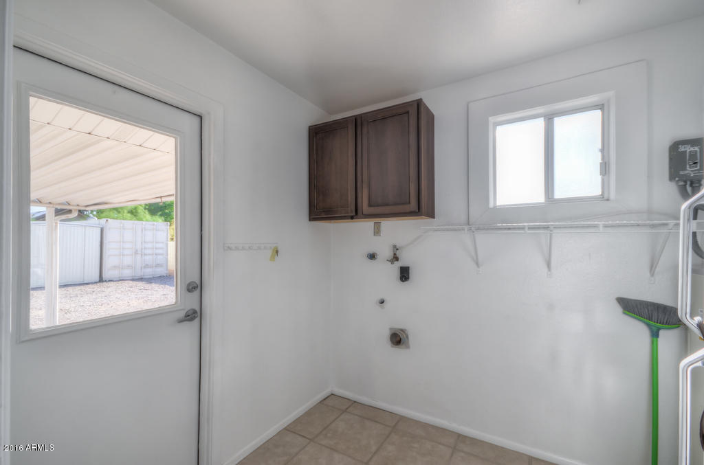 7655 East Mawson Road Mesa, AZ 85207 - Photo 27 of 33 Laundry Room