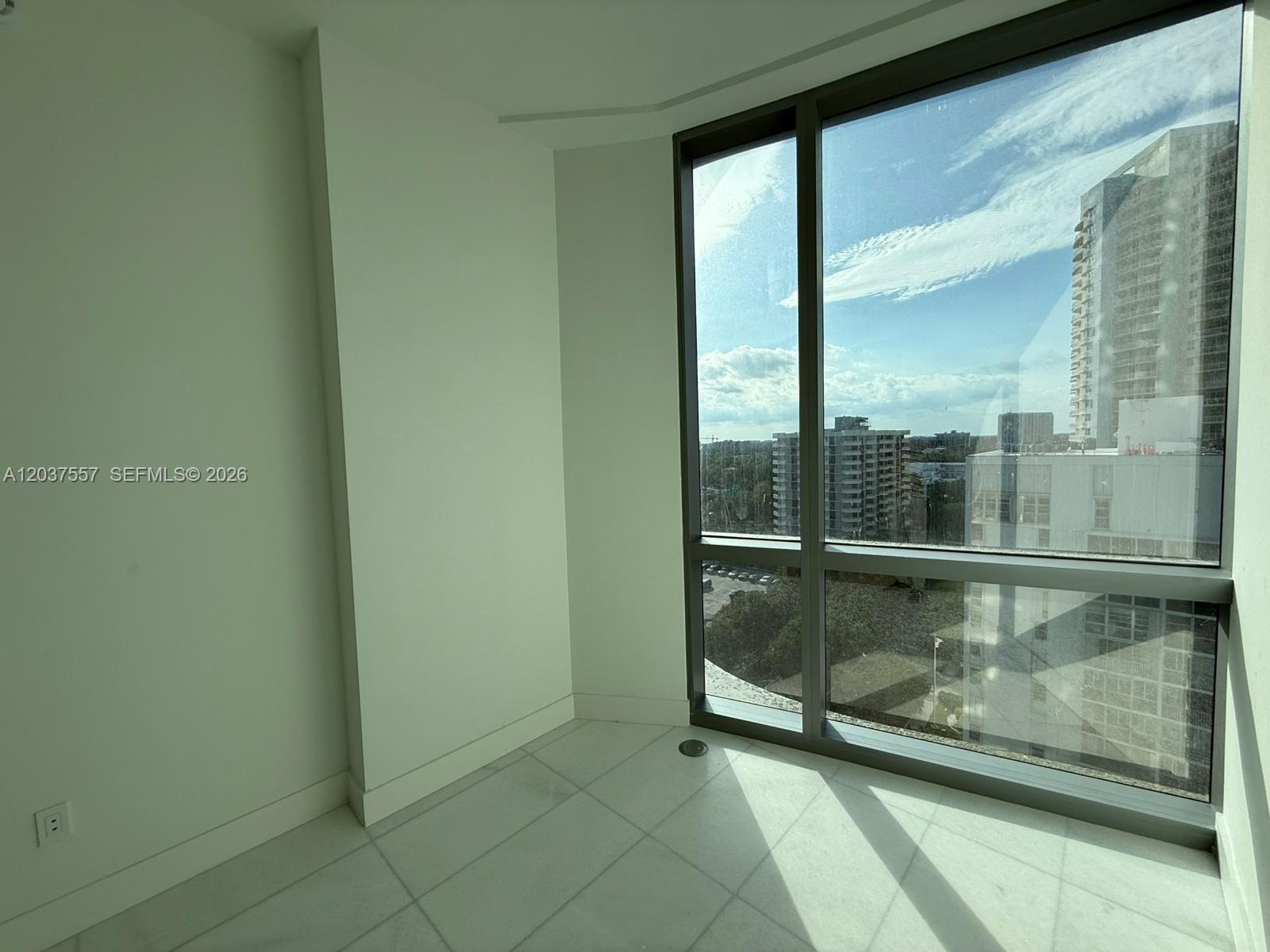 175 Southeast 25th Road, Unit 903 Miami, FL 33129 - Photo 17 of 36