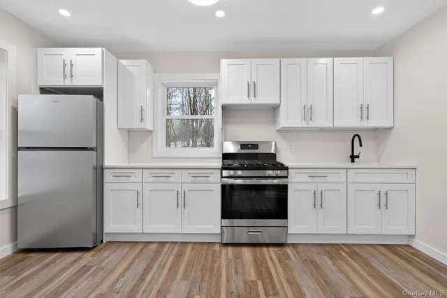 $1,800 | 303 Main Street, Unit 3L, Hurleyville, NY 12747