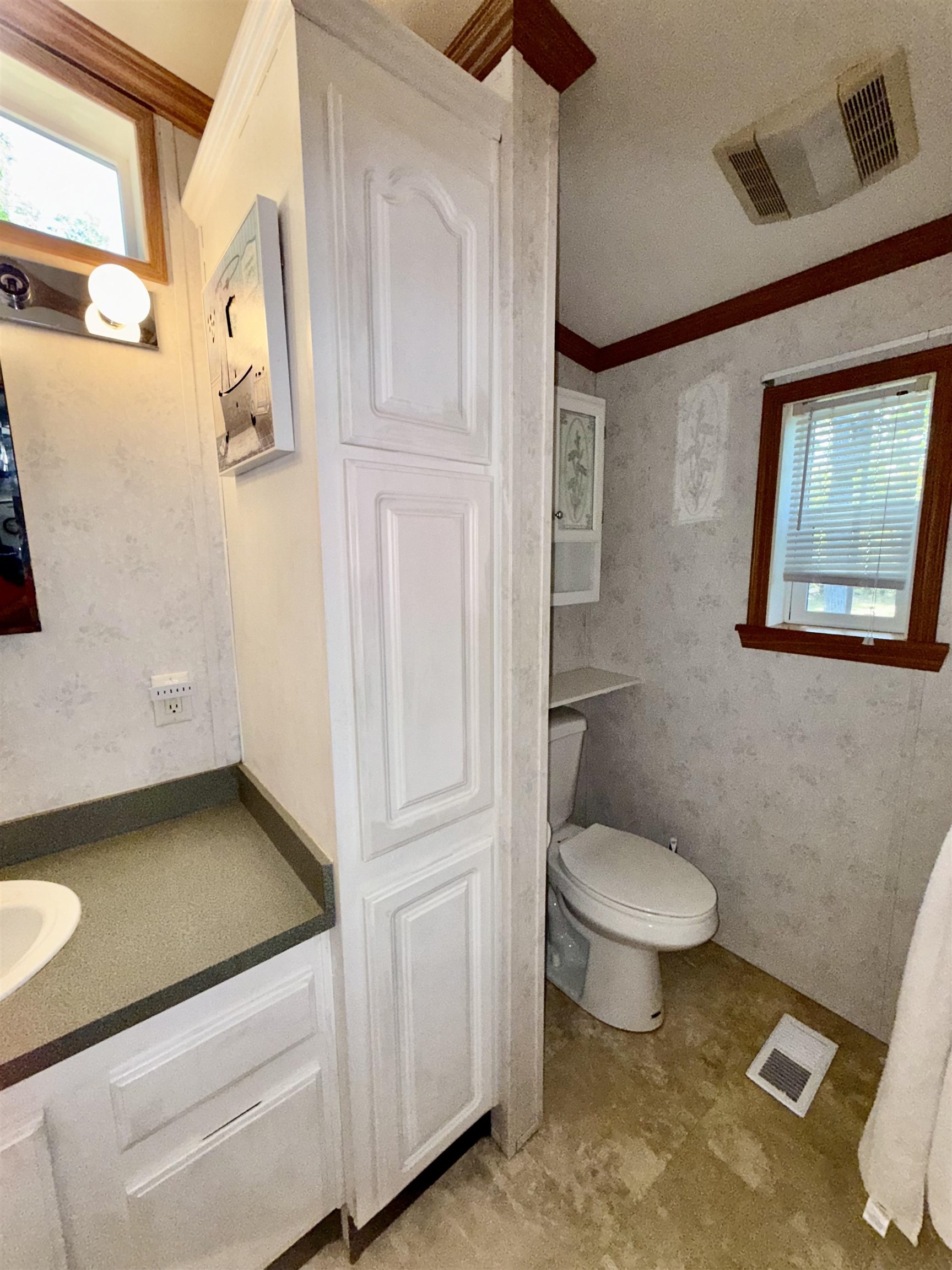 56 Nelson Street Salem, NH 03079 - Photo 19 of 27