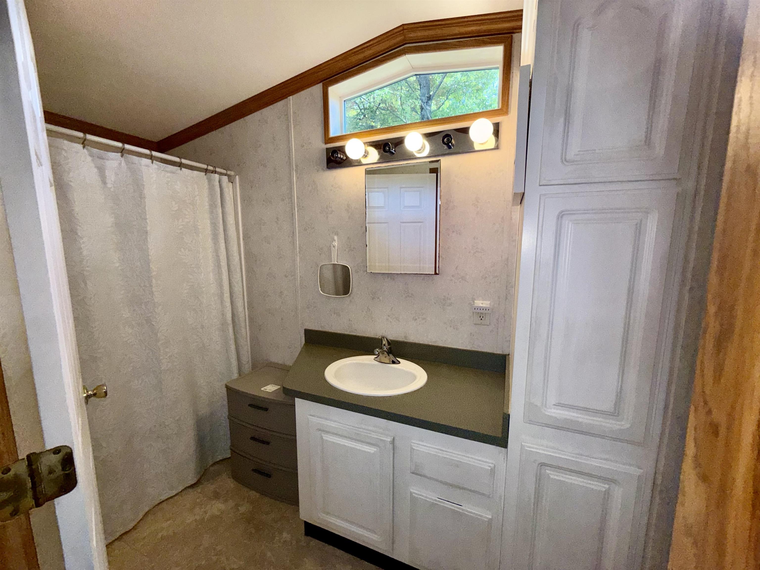 56 Nelson Street Salem, NH 03079 - Photo 20 of 27