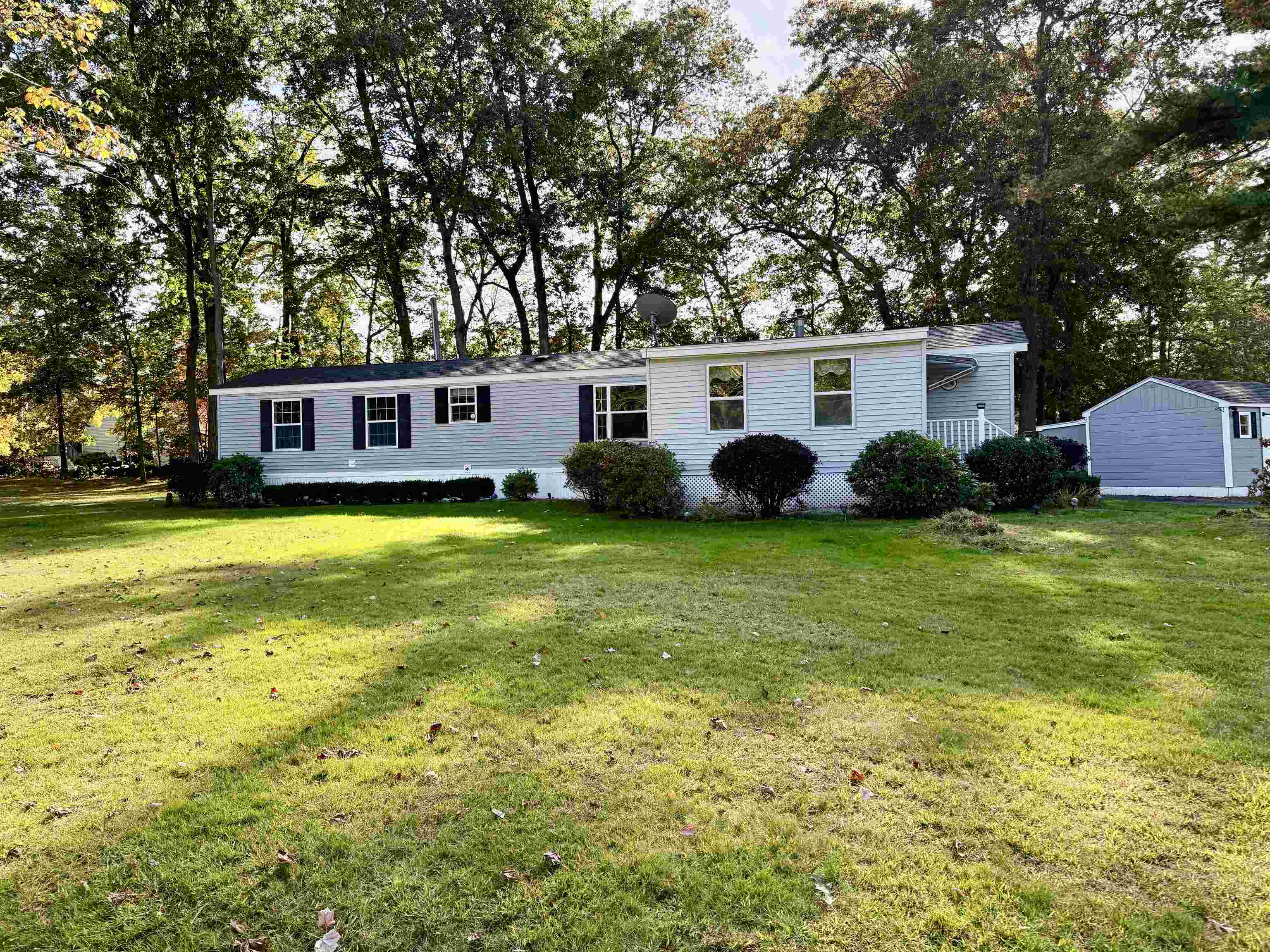 56 Nelson Street Salem, NH 03079 - Photo 3 of 27