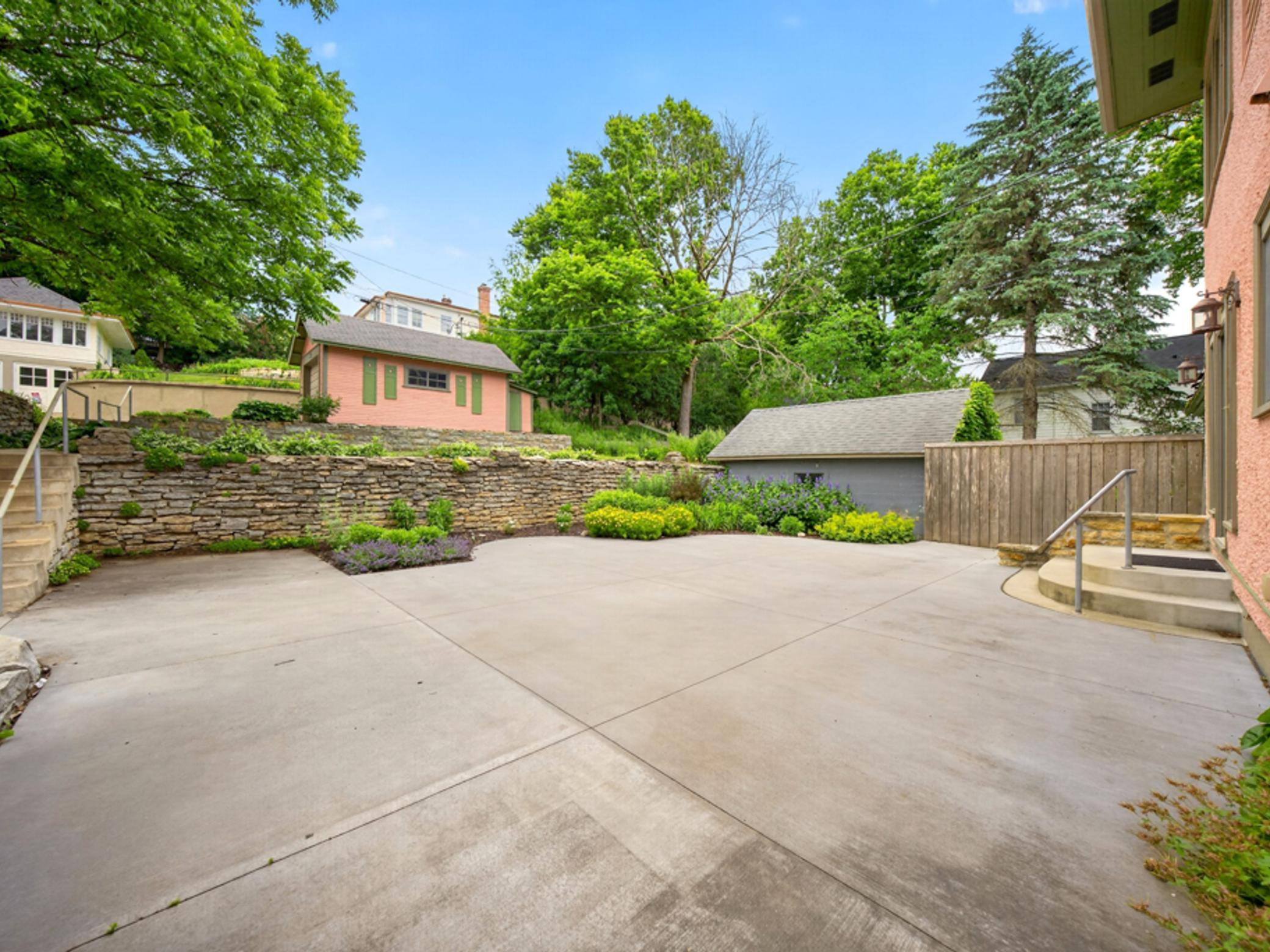 811 6th Street Southwest Rochester, MN 55902 - Photo 43 of 54