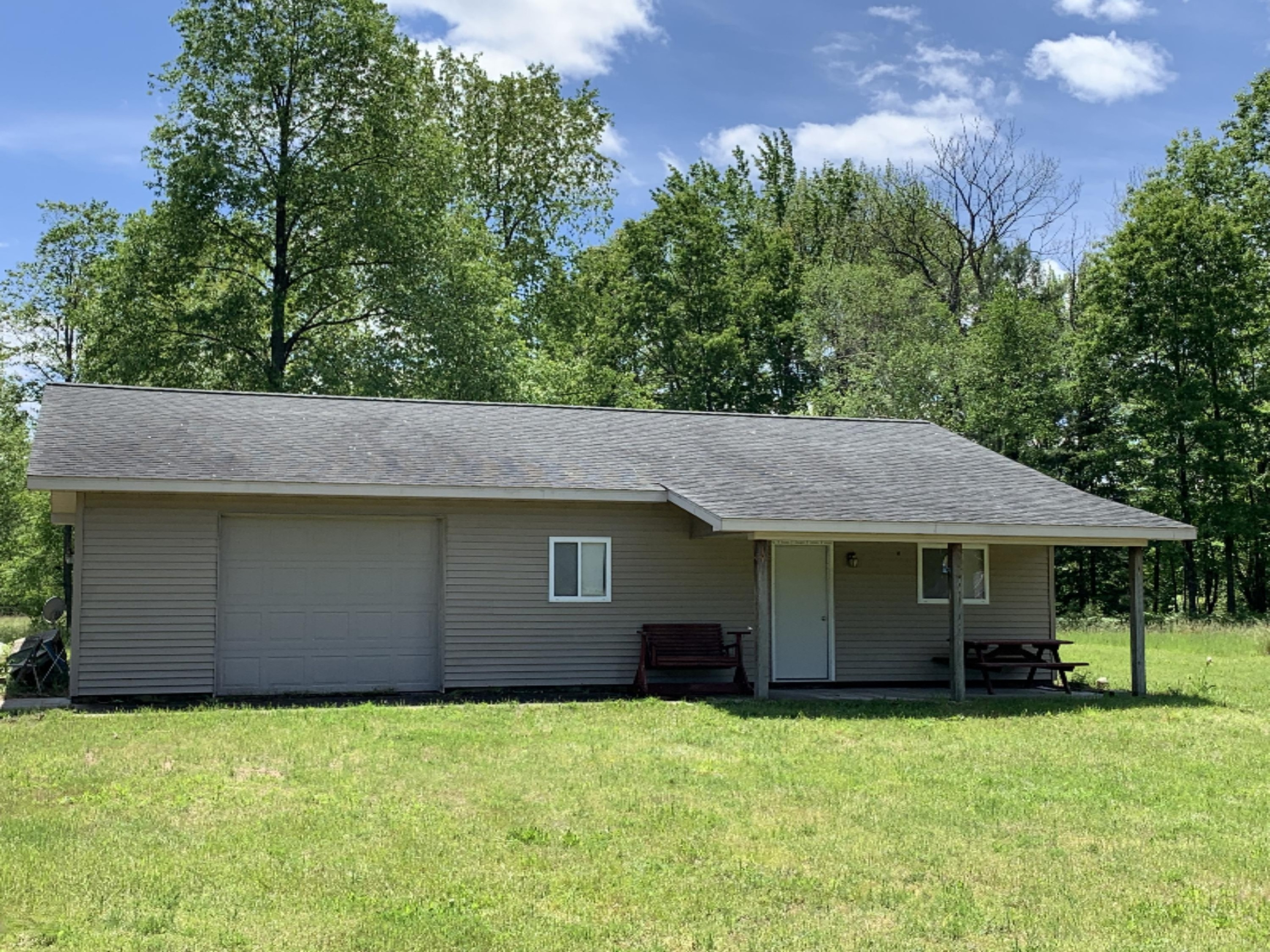 11320 Clam River Road Marion, MI 49665 - Photo 31 of 32 IMG_3724