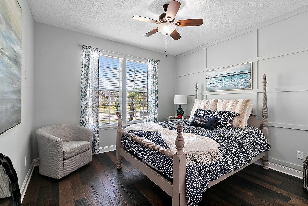 331 Athens Drive St. Augustine, FL 32092 - Photo 5 of 24 a bedroom with a bed and a couch