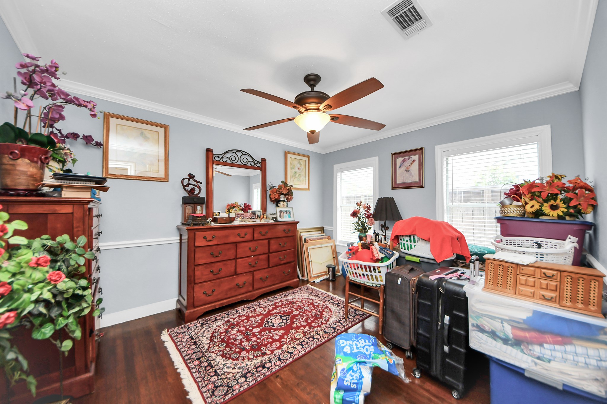 729 East 9th Street Houston, TX 77007 - Photo 23 of 35 a room