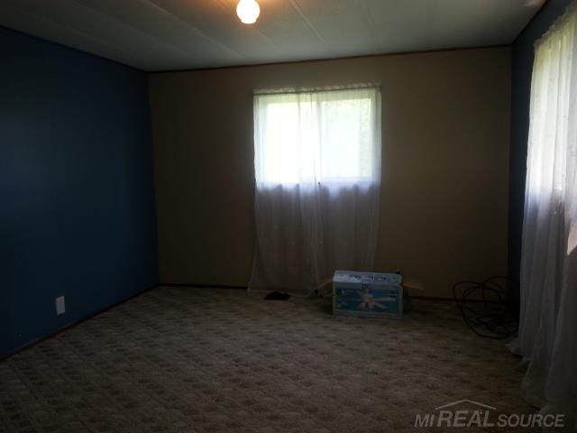 5120 8th Road Croswell, MI 48422 - Photo 12 of 18 31348992-11.JPG