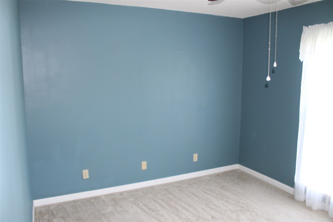 80 Easy Street Mitchell, IN 47446 - Photo 14 of 24 Gallery Image 14