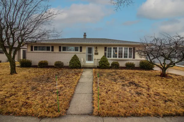 3003 South 20th Street, Sheboygan, WI 53081