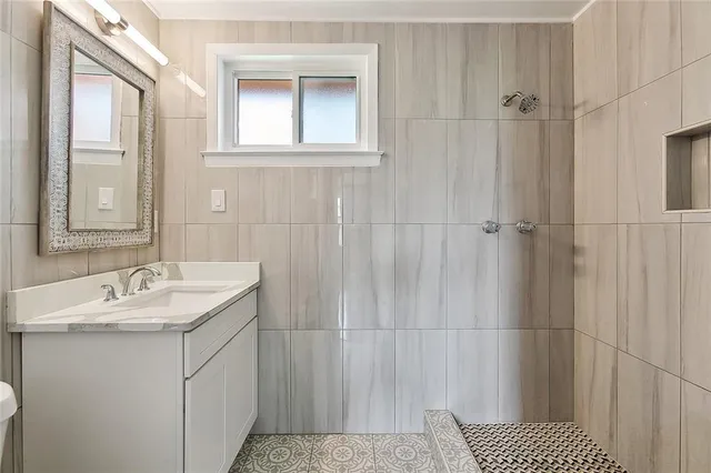 $325,000 | 149 Caroline Avenue, River Ridge, LA 70123