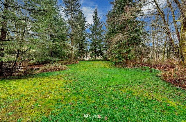 $825,000 | 24607 Northeast 72nd Street, Redmond, WA 98053