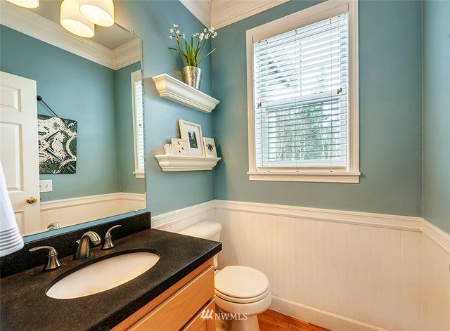 $825,000 | 24607 Northeast 72nd Street, Redmond, WA 98053