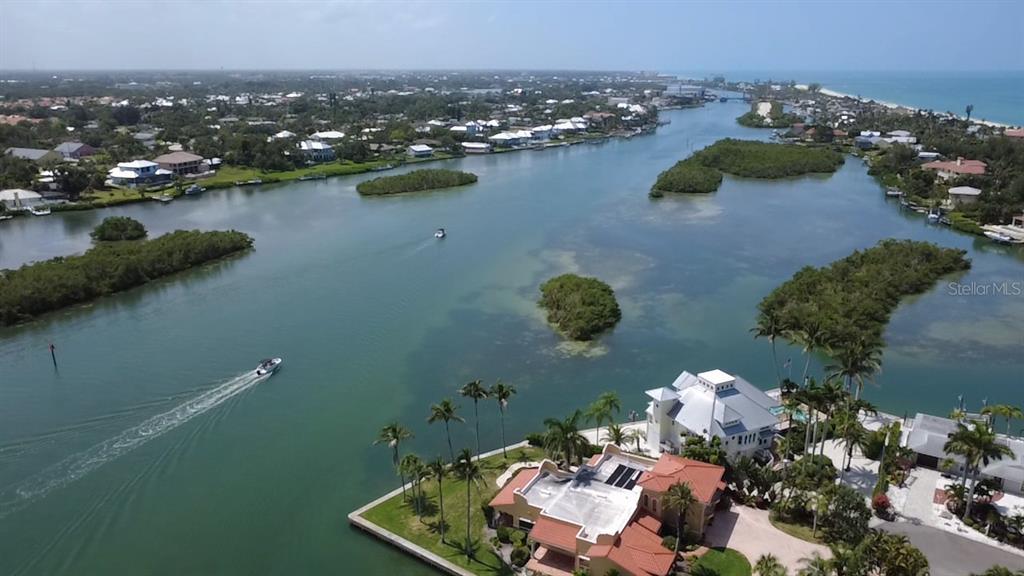 919 Key Way Nokomis, FL 34275 - Photo 9 of 70