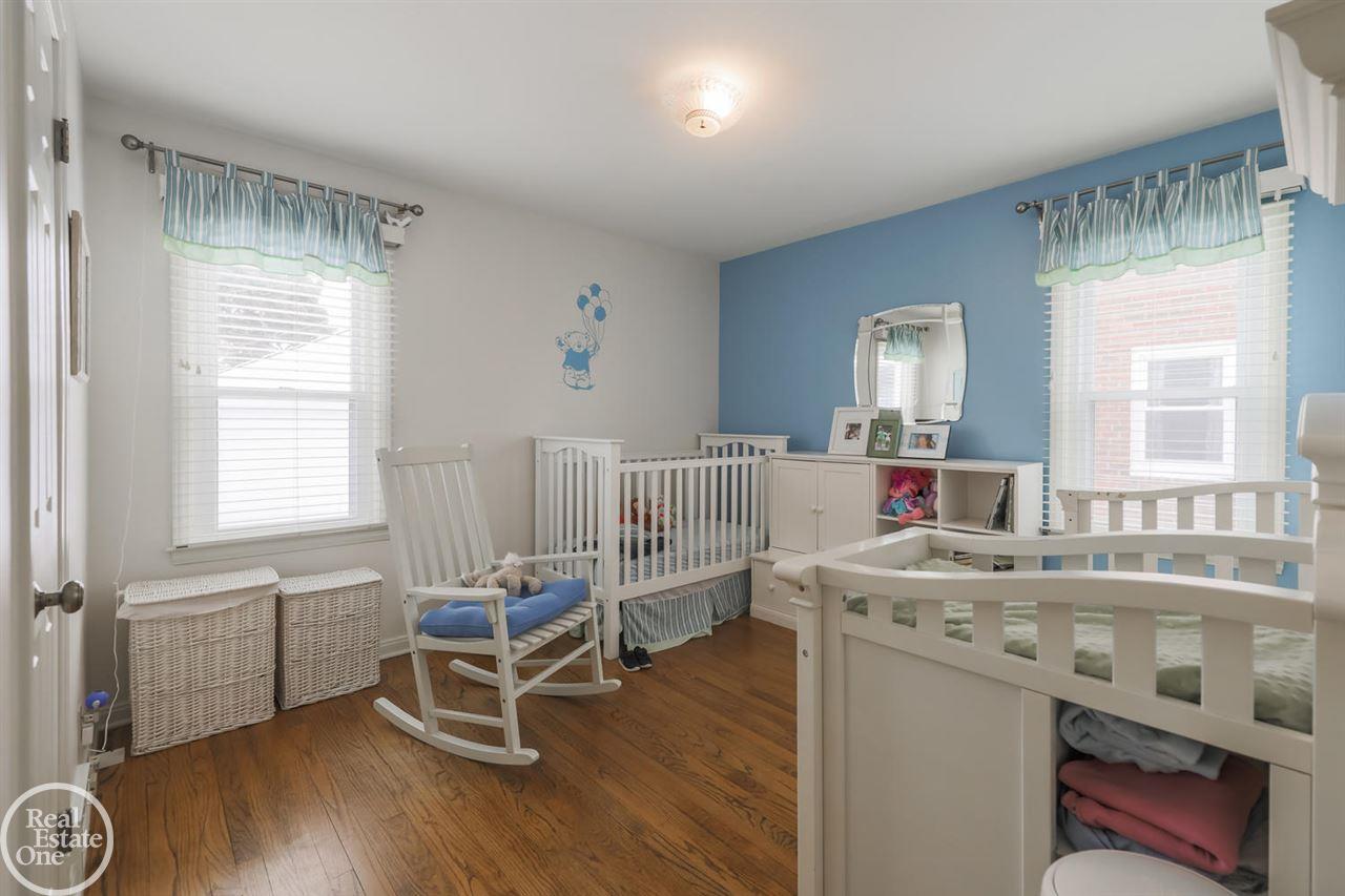 374 Ridgemont Road Grosse Pointe Farms, MI 48236 - Photo 12 of 25