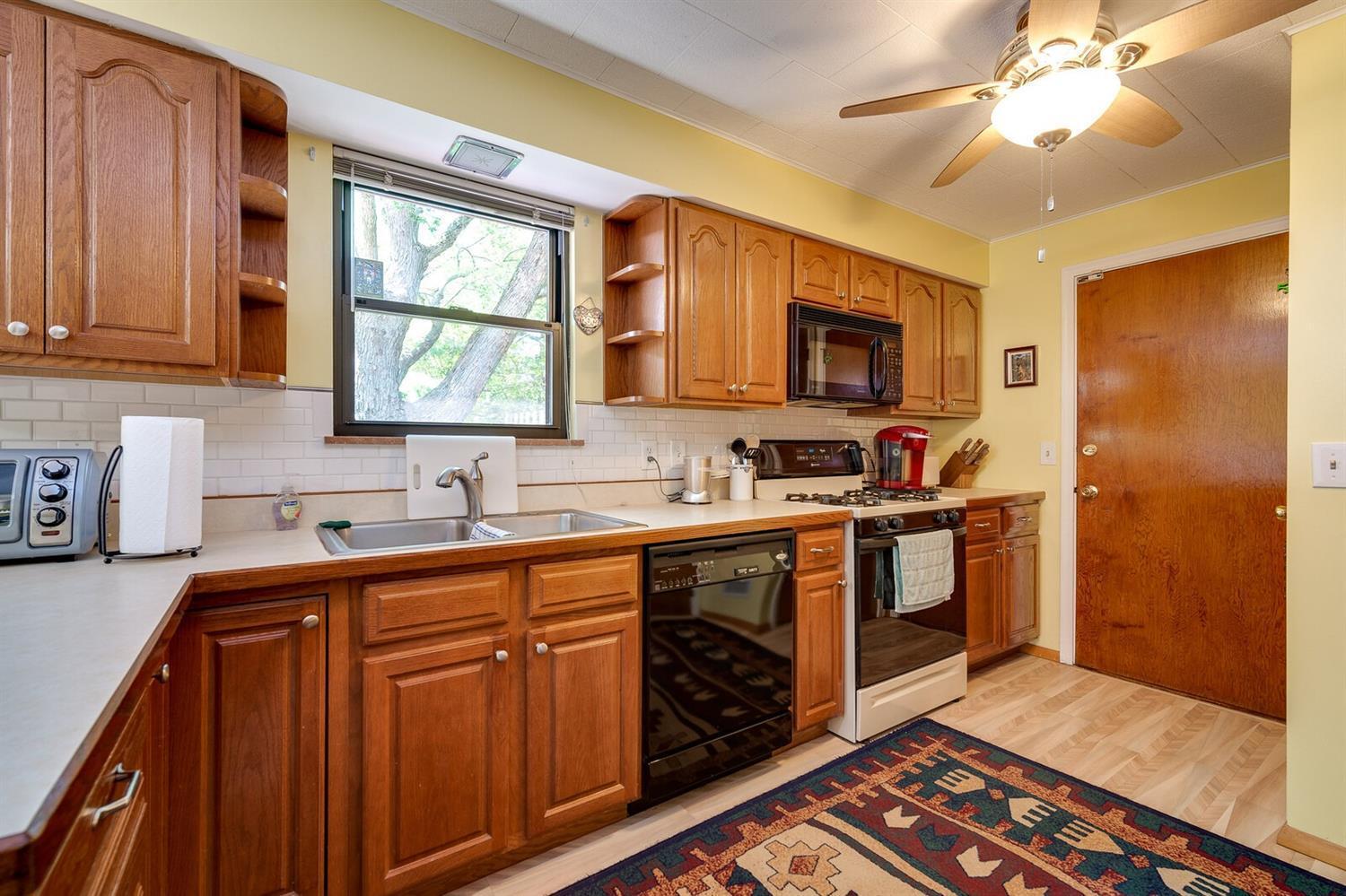 8605 Livingston Road Cincinnati, OH 45251 - Photo 16 of 40 Gallery Image 16