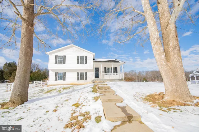 $2,000 | 989 Cedar Lane, Shepherdstown, WV 25443